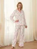 Vêtements à la maison Femmes 2 pièces Pyjama Set Cherry Print Button Shirt and Elastic Pantals For Loungewear Soft Sleepwear Nightwear
