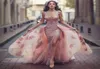 Nowy V Neck Niesamowita różowa formalna sukienka nad spódnicą przednie aplikacje Slit Tiul Lace Evening Sukienka 3791136