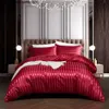 Ensemble de literie en satin de luxe Couvrette de couette avec taie d'oreiller style européen Double King Size Cover Lit Lit Lit Lit No Fil