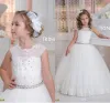 فساتين 2016 Cap Sleeves Crystals Lace Tulle Flower Girl Dresses Vintage Child Pageant Dresses Flower Flower Girl Dresses F09