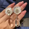 Orecchini fxlry New Elegant Fashion Big White Shell Flower with Water Drop Earrings for Women Bridal Wedding Regalo