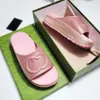 Chaussure de créateur Broucher à double pilier Sandale Slière d'été Mobord de luxe Sole Sole Mule décontractée Femmes plate-forme plate chaussure Sandale Slippers Sliders Sole