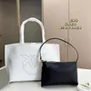 Weekend Pinkoo Shop die Einkaufstasche Designerinnen Frauen Lederhandtaschen Luxurys Mens Pochette mit Münzgrundtasche Umhängetasche Gurt Lady Arbeit Laptop Mami Gepäck Reisetaschen