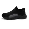 Scarpe casual Coppia Mesh Slip-On For Men Light traspirante da uomo a piedi esterno Sport Sneakers Scarpe vulcanizzate maschili