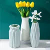 Vaser nordisk plastvas keramisk blomkrukor imitation europeisk rotting enkelhet arrangemang av korgar dekorationer för hemmet