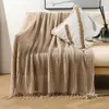 Decken 1PC Nordic Strick -Schalsofa Decke mit Quasten Schal Emulation Fleece Wurf TV Bettende Dekor Drop Ship