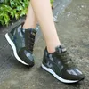 Chaussures décontractées Big Taille 35-42 Femmes Spring and Summer Camouflage Military Ladies Plateforme Lace Up Flats