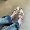 Sandales pointues Mary Jane Chaussures pour femmes 2024 Modèle d'été avec jupe petit cuir rétro Chunky Single