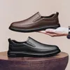 Buty zwykłe 2024 Spring i jesień młody trend Business Rekretowa męska warstwa butów w krowiu miękkie podeszwy wygodne front