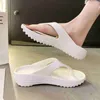 Slippers vrouwen verhogen platform witte flip-flops mannen zomer vrijetijds vrijetijdsgebied eenvoudige glijbanen paar outdoor sandalen zachte dik zolen strandschoenen