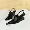 Dress Shoes Pointed Teen Sandalen voor vrouwen Wedge Heel zomer dames platform comfortabel casual wiggen sandaal p30d50