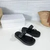 Slippels Leisure Dikke Soled Flip Flops For Women's Summer Wear High-End Anti Slip Sponge Cake verhoogde sandalen