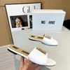 Nieuwe stijl echte lederen slippers zonnig sandaalmerk moschi sliders dames muilezel zomer zwembad strandschoen luxe ontwerper dia