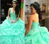 Vestido elegante de babados de cristal com bola de bola de sweetheart quinceanera verde verde sexy 16 vestidos organza vestidos de baile vestidos longos para8012798