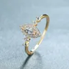 Anneaux de mariage Caoshi Gold Couleur Bright Marquise Zirconia Ring Lady Engagement Cérémonie Bijoux Fashion Femme Band Femme ACCESSOIRES DE BRIDAL