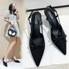 Top Baotou Sandalen Plattform Keile Frauen Sommersandal Temperament Sexy High Heel Sandles Heels rücken leere Einzelschuhe Fenty Rides 240228