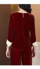 Calças de duas peças femininas 2024 Vinho Red Silk Velvet Moda Conjunto de camisa de manga longa sólida perna largura slim