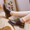 أحذية غير رسمية نساء Oxfords الدانتيل في منصة Brogue Flat Platfor