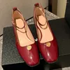 Casual Shoes Women's Patent Leathe Ankle Strap Flats för kvinnor Högkvalitativ tå mjuk bekväm fyra säsong espadrilles