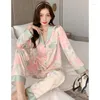 Abbigliamento per la casa Spring Autumn Ice Silk Pigiamas per donne Lavagan Cardigan Set Set Womens 2 Piece Sweet Stampa indossa abiti da sonno morbido