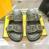 نساء مصممة صندل فاخرة من النعال العلامة التجارية Slides Summer Beach Lady Colorful Canvas Letter Brown Anatomic Leather Outdior Woman Flip Flips Flops Flops 35-42