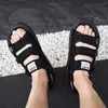 Sandalen Sommer-Männer 2024 Pantoffeln Nicht rutschfeste Wading Schuhe Strand Flip-Flops Weichdelös