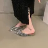 Chaussures décontractées en argent en argent paillettes de ramine pointues sandales plates pantoufles pour femmes pantoufles entièrement porte-matchs loisir quotidien