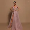 Partykleider formelle rosa A-Linie-Abschlussball Deep V-Ausschnitt Applices Split Night Dress Abendkleider Robe de de