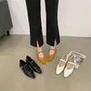 Scarpe casual moda una cinturino con fibbie da donna appartamenti con calzature femminili marrone nero puntato da punta di punta di piedi poco profonde mary jane