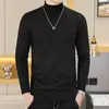 メンズセーターハーフタートルネック黒と白の長袖ニットセーター