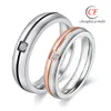 Eenvoudige kleurblokkeer diamant ingelegd paar trend mode titanium roestvrijstalen ring
