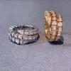 V-guldpläterad rosguld formad full med diamantinlägg, tre cirklar öppnar elastisk ormhuvudring