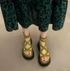 Chaussures habillées chaussures vertes pour femmes avec talons moyens d'été 2024 sandales de style romain pour la plate-forme de femme zip bourdonnant mode h f