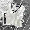 패션 디자이너 니트 여성 소수 민소매 스웨터 v- 넥 조끼 23432