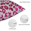 Almohada de leopardo rosa estampado de leopardo en cubiertas de sofá de lanzamiento de madera gris para la cubierta de la sala de estar