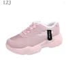 أحذية اللياقة البدنية 2024 Women Spring Women's Ulzzang Platform Sports Female الحكمة Snekaers Size 35-40