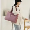 2023 Femme fourre-tout Femme Femme Messenger Messager Nylon Hands Sac de voyage de grande capacité Sac de voyage 240329