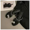 Slippers Crystal Clip Toe Femmes Chaîne de strass Slip on Slides Flat Talons Sandals Place Flip Flops Bling Wedding Chaussures Sandalias