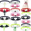 Ropa para perros 20 PCS Bowtie Halloween Style de diablo Pet Small Catties de gato de gato accesorios de aseo al por mayor