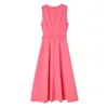 Casual Dresses European och American Women's Clothes 2024 Spring Round Neck Sleeveless Pink Metal Buckle Belt Fashion Pleated Dress XXL