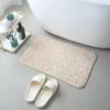 Alfombrillas de baño sin deslizamiento 3D adoquinado baño de baño de bañera de coral suave y cómoda alfombra absorbente de la alfombra de la alfombra