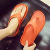 Slippers vrouwen verhogen platform witte flip-flops mannen zomer vrijetijds vrijetijdsgebied eenvoudige glijbanen paar outdoor sandalen zachte dik zolen strandschoenen