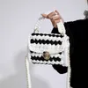 Sacs à tricoter pour femmes sacs à main tissés à la main avec une chaîne dames mode coloride coloride carré sac crochet 240320