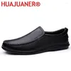 Lässige Schuhe Herrenmodetlaacher schwarzer Luxus Loafer Slip auf formelles männliches Kleid Hochzeitsbüro Echtes Ledermenschen Männer Männer