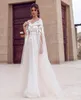 2018 Luxus Saudi -Arabische Brautkleider Applikationen Pearled Tulle Scoop Off Schulter Dubai Mutterschaftsstil Hochzeitskleider2651565