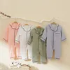 GASE BABY ROMPER SPANDA BODYSUIT Born Onesie Girls Sleeping Pyjamas Longsleeve Jumpsuit Home Clothes Sleepwear Solid Ropa 240325