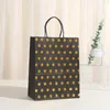 Wrap regalo 6pcs Black Bronzing Dot Kraft Bag Wedding Birthing Packaging portatile Shopping Tote Forniture per baby shower 15x21x8cm