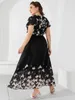 Plus -storlek Casual Womens Dresses 2023 Summer Ruffles V Neck Short Sleeve Floral Maxi Long Dress Black Chiffon Boho Beach 240321