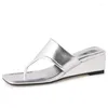 Tofflor Moonmeek 2024 syntetiska flip flops sommarkilar med klackar damer lyxdesigner skor