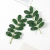 Fleurs décoratives 10pcs Foliage vert artificiel pour le mariage Fournitures de fête en plein air Boîte de Noël de Noël